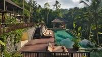 The Hidden Palace - Pool Sunbed